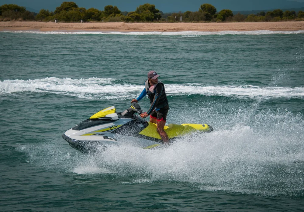 Jet ski and luxury yacht day out in Ras Al Khaimah on the Arabian Gulf